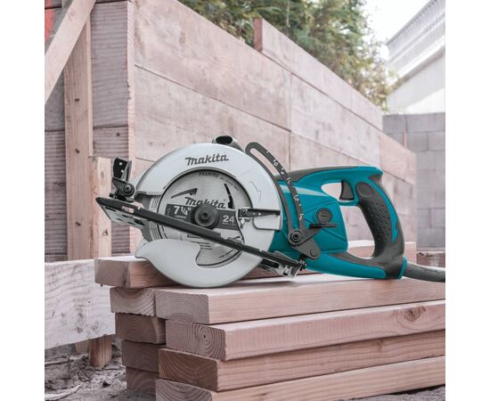 Циркулярная пила Makita 5477NB 