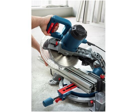  Торцовочная пила Bosch GCM 216 (0601B33000) 